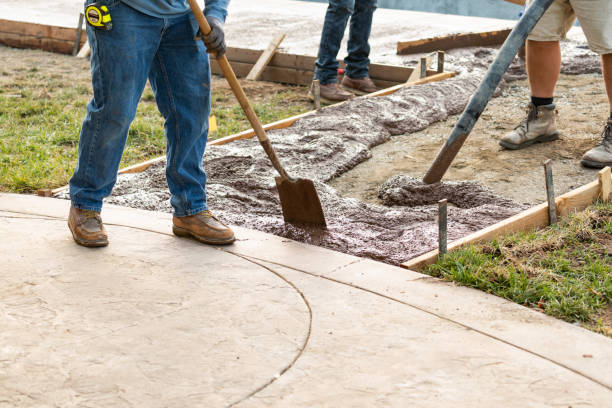 Best Commercial Concrete Contractor  in Forest Lake, MN